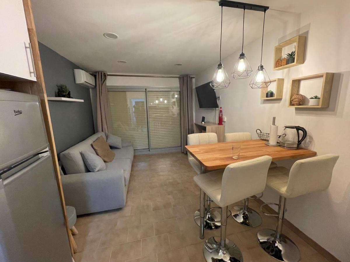 2 Pieces Climatise-Wifi / 4 Voyageurs / Boxe Prive / 2 Piscines / 2 Tennis / Petanque / Pingpong Antibes Exterior foto